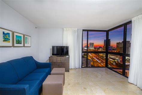 comfort inn suites reviews|Comfort Inn & Suites Downtown Brickell.
